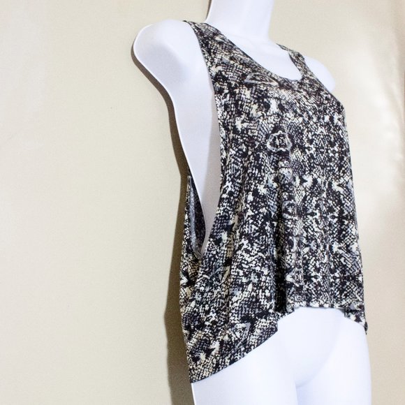 Snakeskin Tank Top - 2/$20 - Gray animal print EUC - Picture 2 of 8